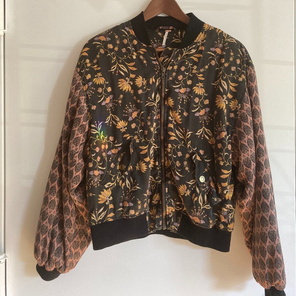 ❗️SOLD ❗️Free People Floral Paisley Bomber Jacket